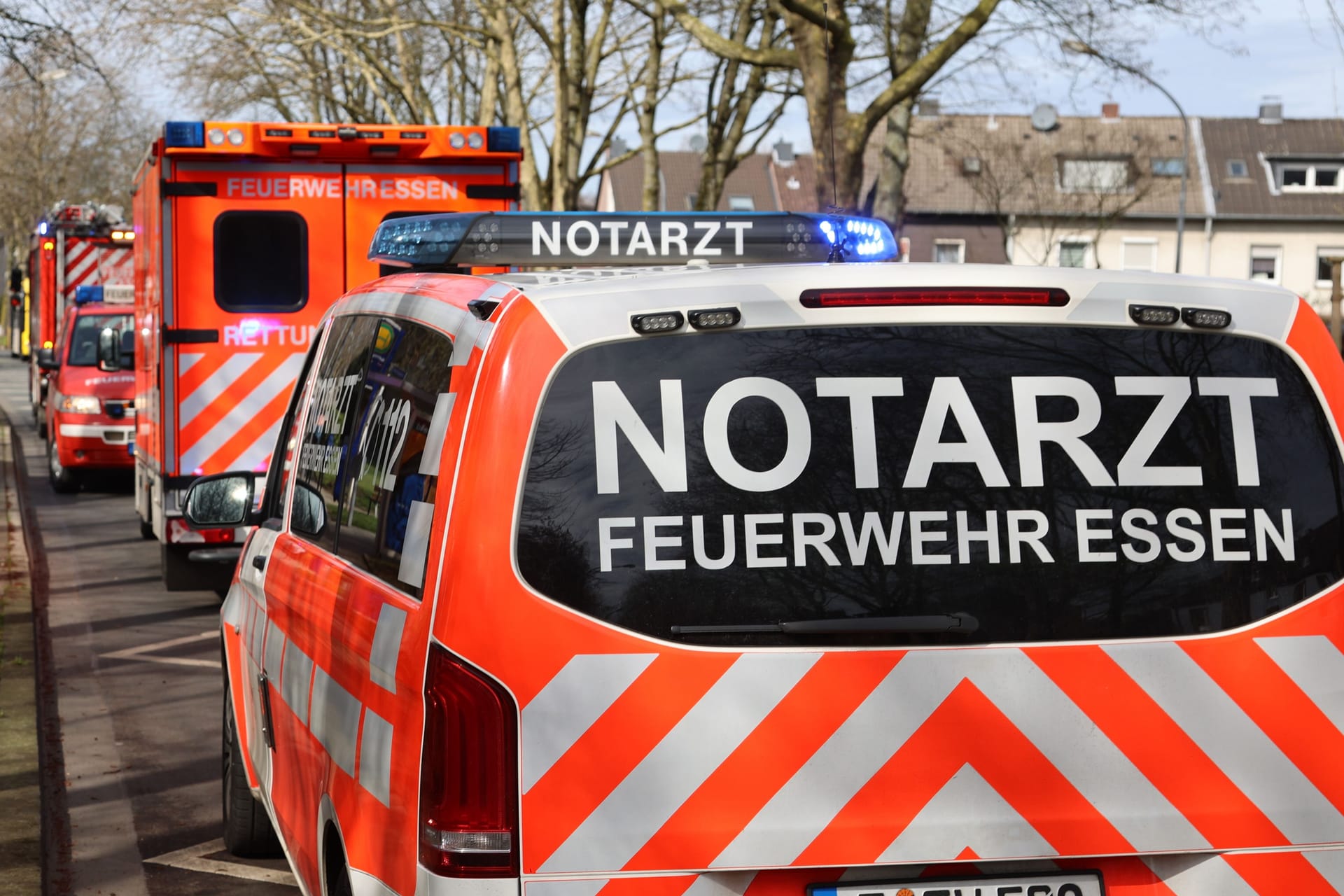 Rettungskräfte vor Ort: Zahlreiche Einsatzwagen mussten zum Unfallort kommen.