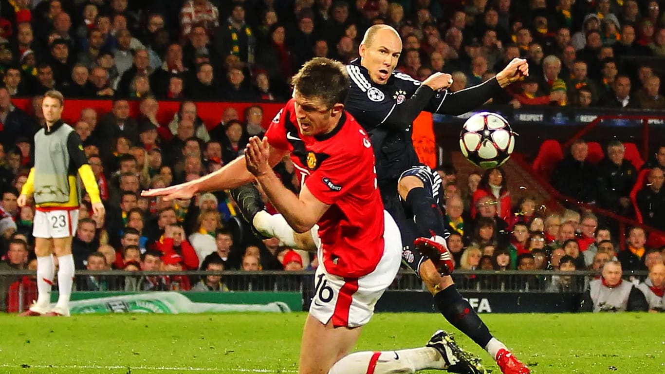 Schuss ins Glück: Arjen Robben trifft 2010 traumhaft gegen Manchester United.