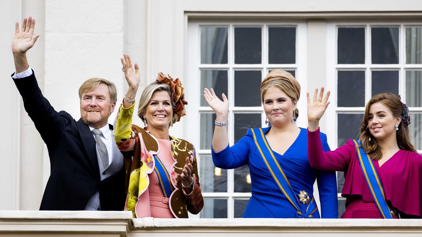 Die Royals am Prinsjesdag: König Willem-Alexander mit seiner Frau Máxima und den Töchtern Alexia und Amalia.