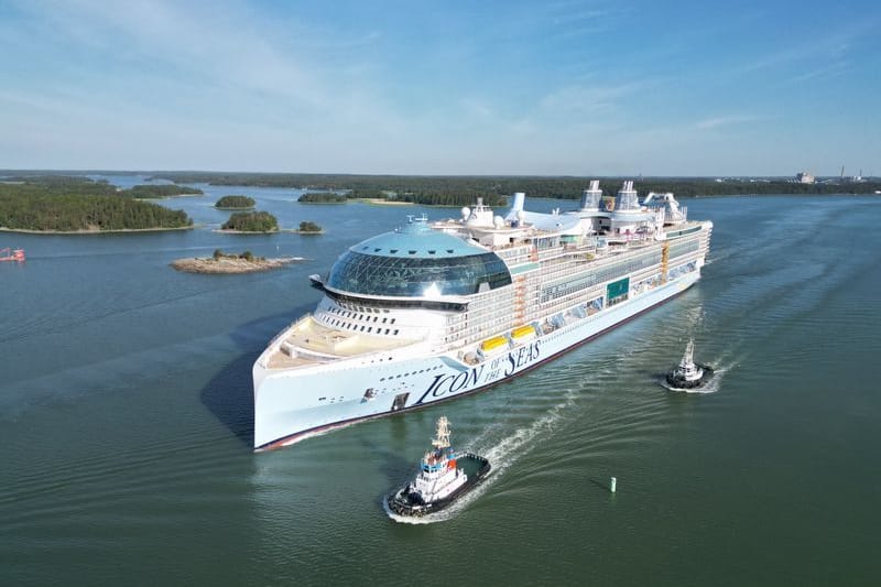 365 Meter lang, Platz für bis zu 7.600 Passagiere: Die "Icon of the Seas" ist das größte Kreuzfahrtschiff der Welt.