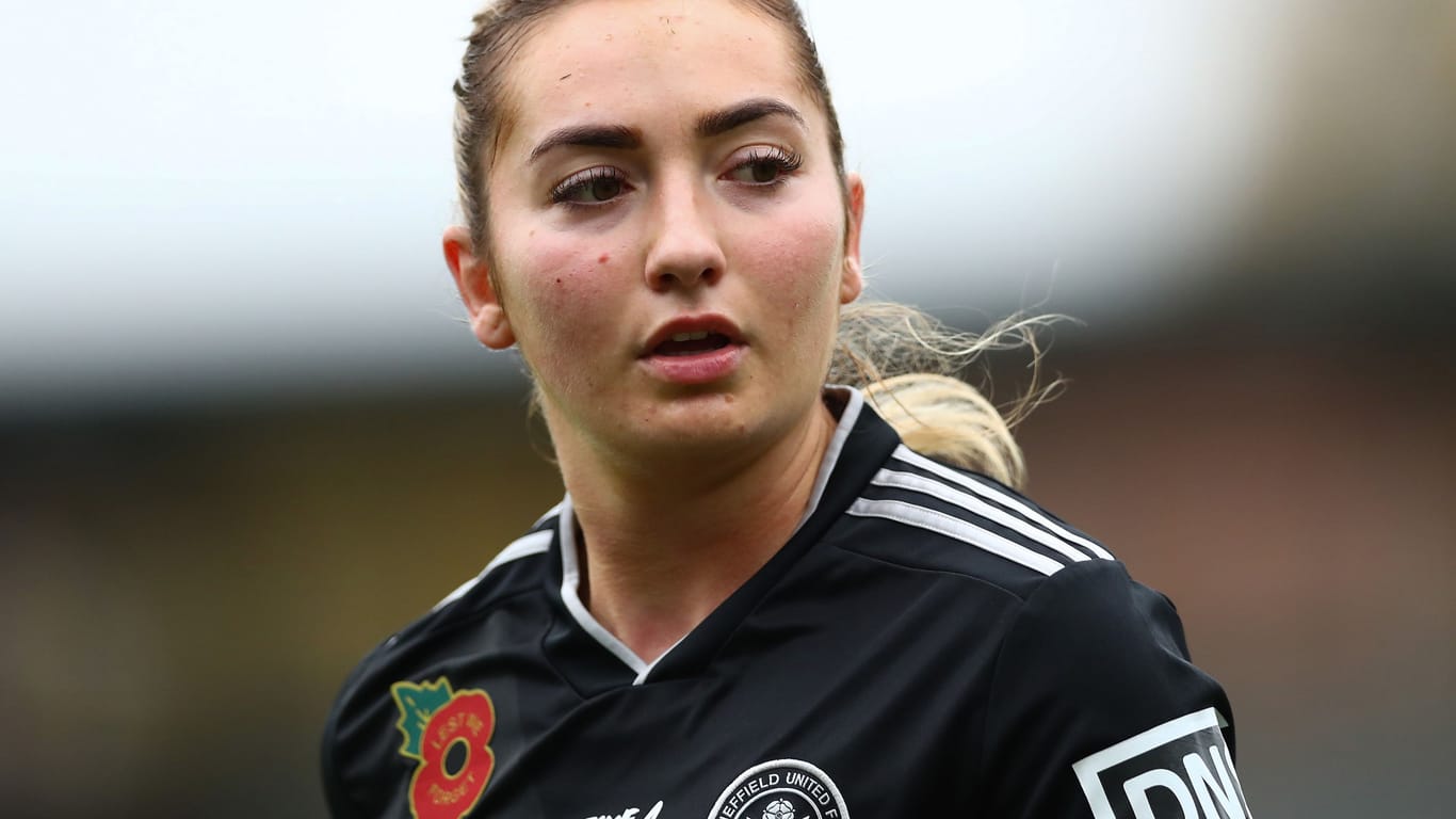 Maddy Cusack während eines Ligaspiels für Sheffield United (Archivbild).