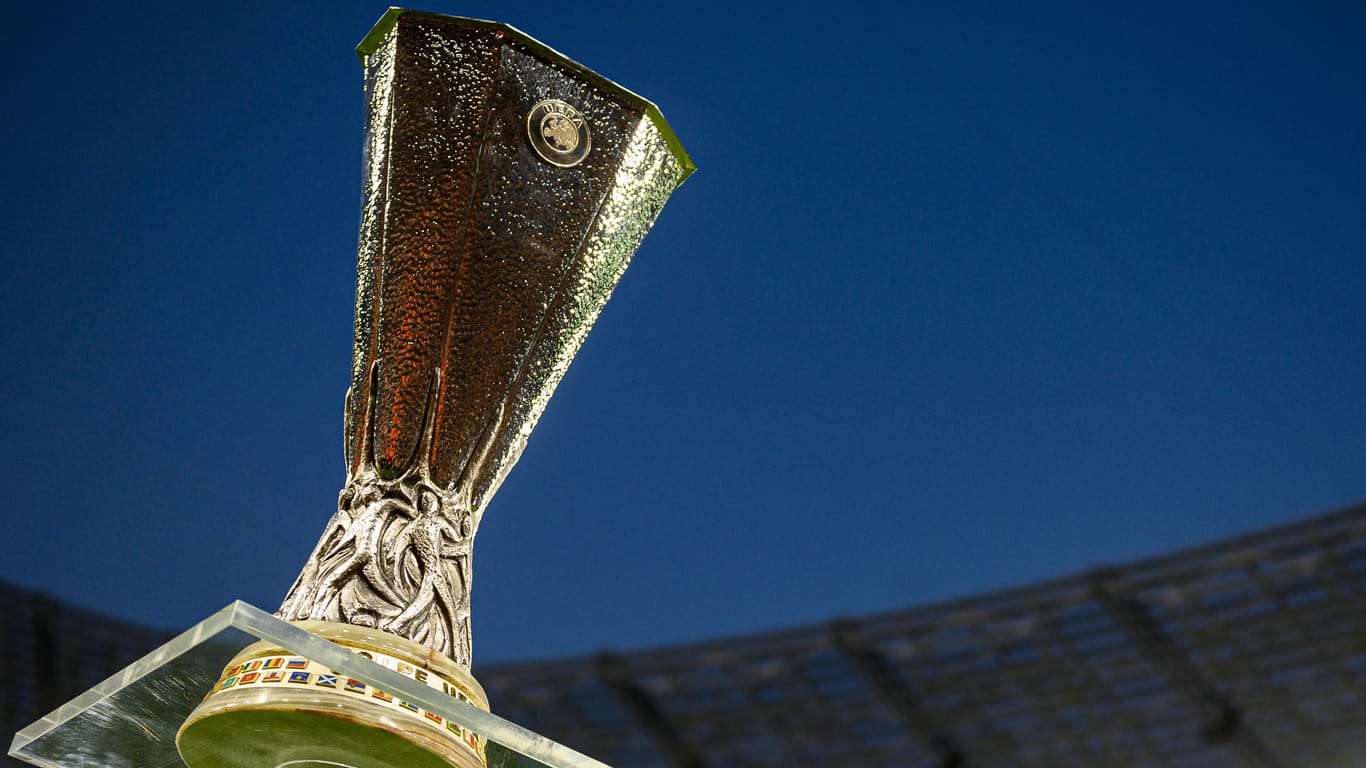 Die Europa-League-Trophäe: Das Finale wird 2024 in Dublin stattfinden.