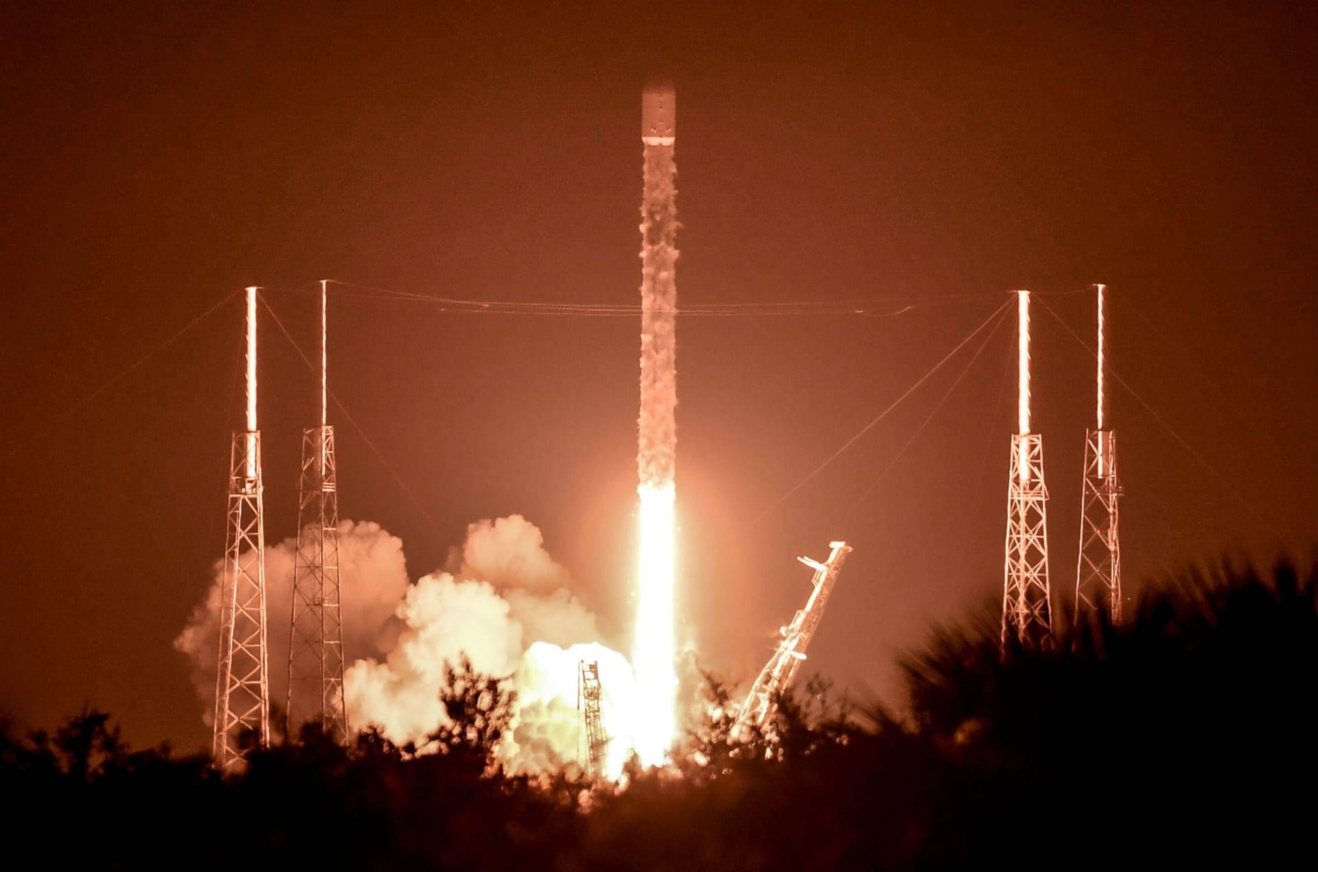 22 Starlink-Satelliten an Bord: Eine von Musks SpaceX Falcon 9 Raketen hob Ende August in Cape Canaveral ab.