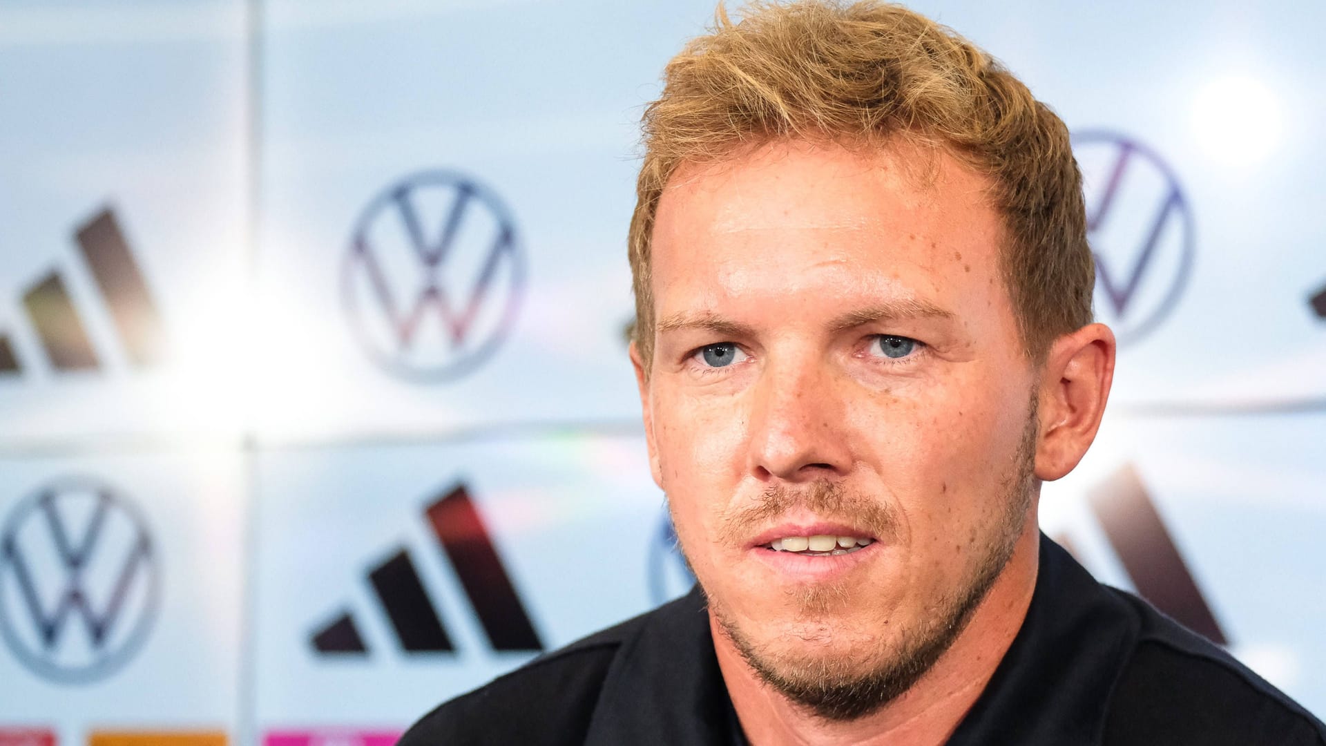 Julian Nagelsmann soll die DFB-Elf zu einer erfolgreichen EM im eigenen Land coachen. Julian Nagelsmann soll die DFB-Elf zu einer erfolgreichen EM im eigenen Land coachen.