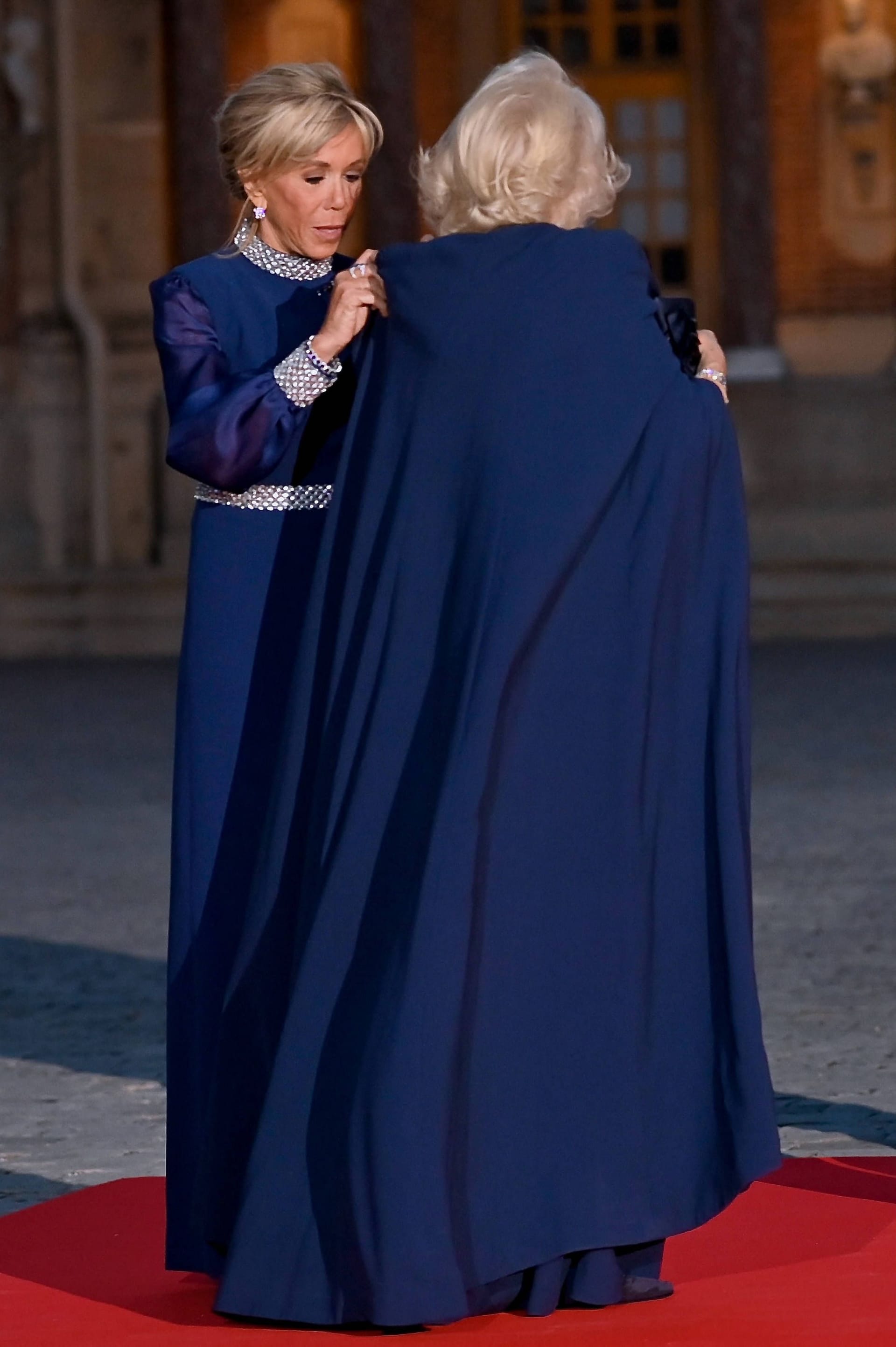 Brigitte Macron und Königin Camilla: Die beiden Frauen trafen sich beim Staatsbankett.
