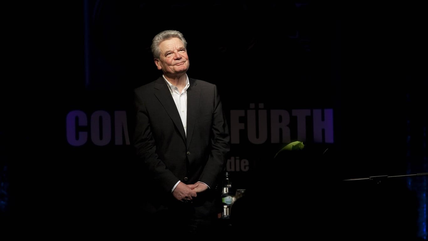Auch der frühere Bundespräsident Joachim Gauck gastierte schon mit einer Lesung in der Comödie.