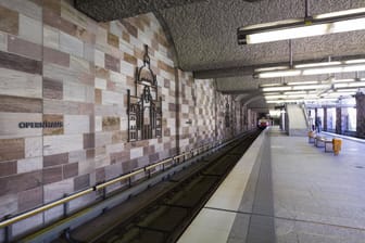 Die U-Bahn Haltestelle Opernhaus in Nürnberg – hier gab es einen brutalen Angriff.