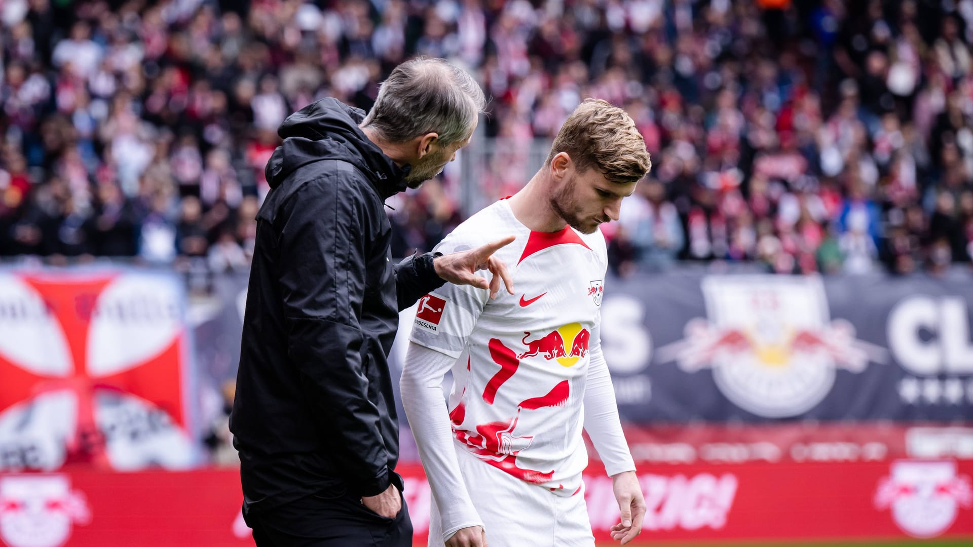 Marco Rose und Timo Werner (r.): Der Stürmer hat aktuell sportliche Leistungsprobleme.