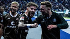 Vor 66.000 Zuschauern: St. Pauli schnappt sich Platz eins