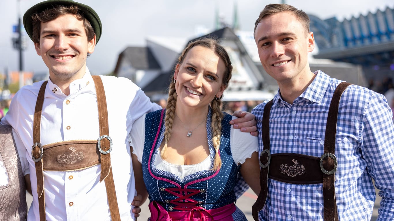 Derzeit finden das Oktoberfest in München und das Cannstatter Volksfest in Stuttgart parallel statt – wo sind die Unterschiede?