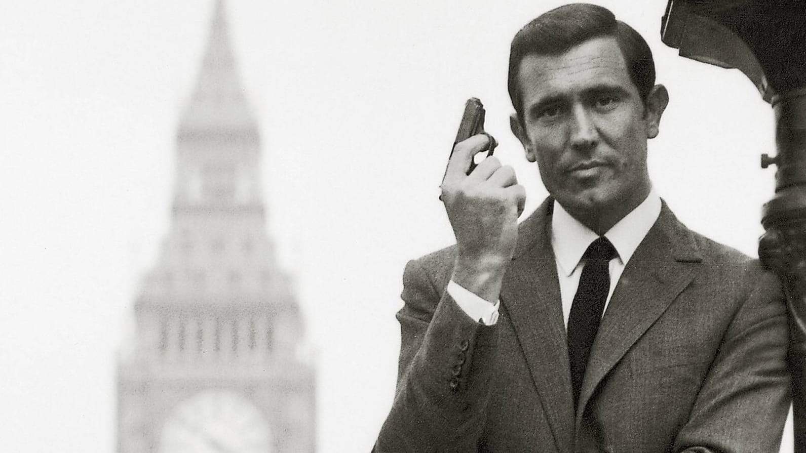 George Lazenby: Der Schauspieler verkörperte 1969 die Rolle des James Bond.