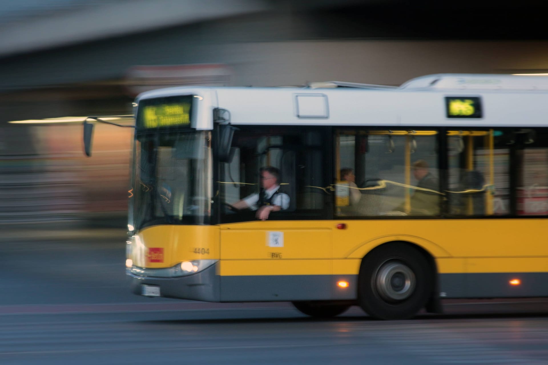 Ein Bus der Berliner Verkehrsgesellschaft