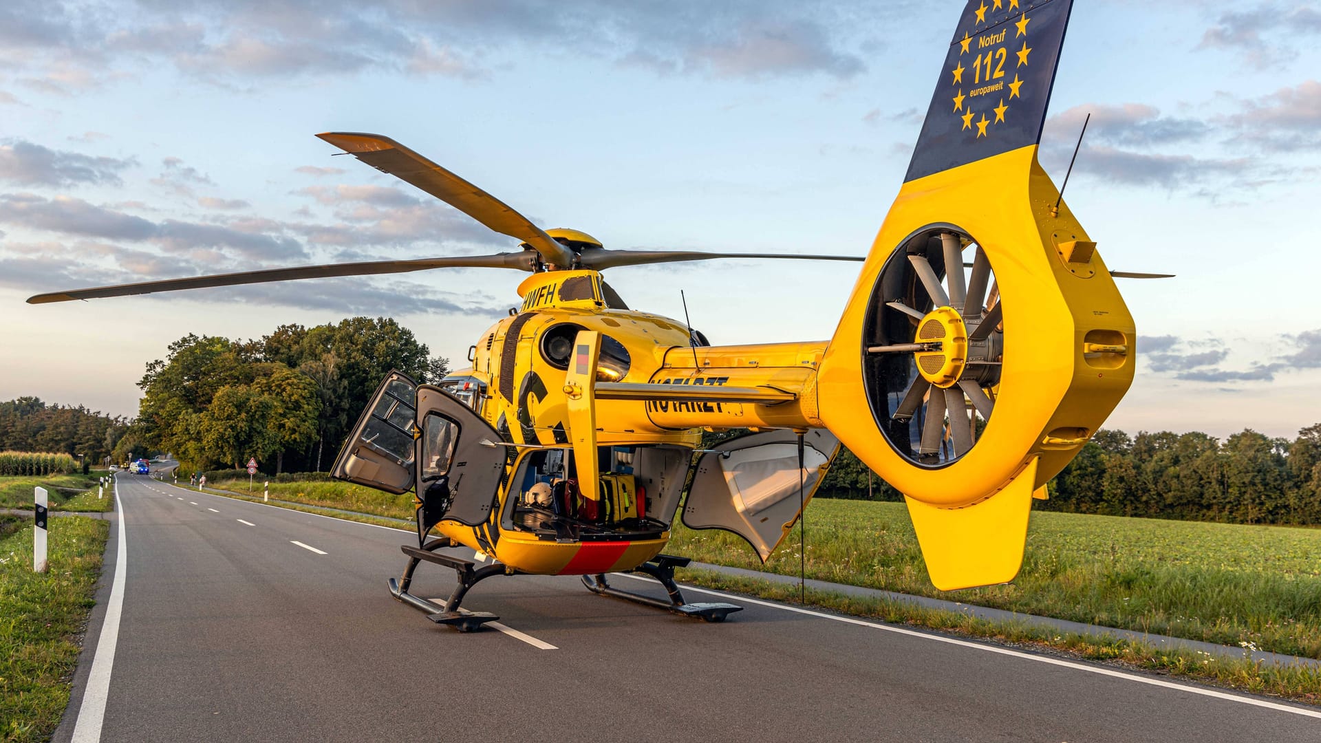 Rettungshubschrauber in Niedersachsen (Symbolfoto): Ein Schwerverletzter wurde mit dem Heli in die Klinik gebracht.