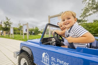 Kinder am Steuer: In Sankt Peter-Ording wird der Traum vieler Kinder jetzt wahr.