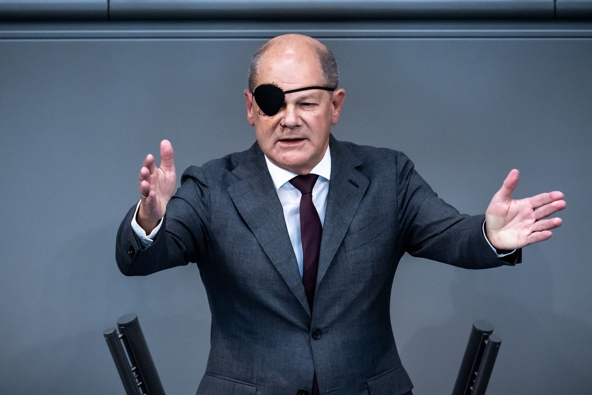 Bundeskanzler Olaf Scholz (SPD) bei der Generaldebatte: Zunächst hatte Merz gesprochen.
