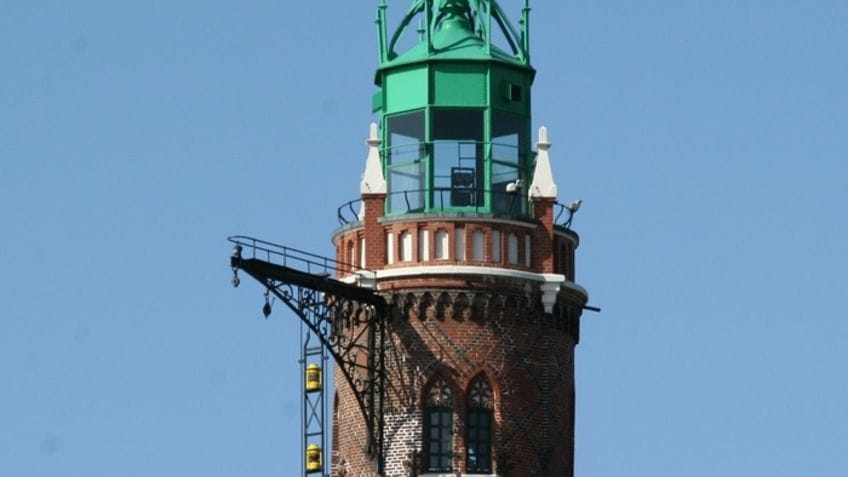 Der Simon-Loschen-Leuchtturm wurde 1854 gebaut und gilt als der älteste Festlandleuchtturm an der Nordsee.