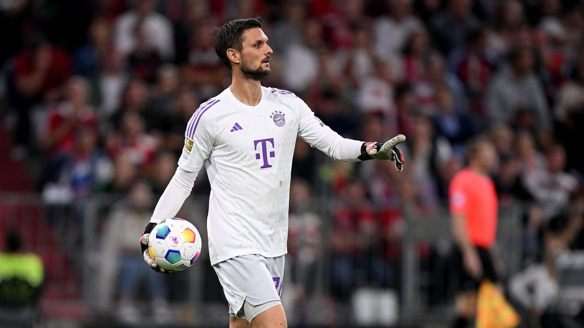 Sven Ulreich: Beim Traumfreistoß, der zum 1:1 führte, sowie beim Elfmeter zum 2:2, war er machtlos. Kurz danach mit riskantem Zuspiel auf Upamecano (56. Minute). Beim Schuss von Boniface aus spitzem Winkel zur Stelle (31.). War da, wenn er gebraucht wurde. Bei Wirtz' Großchance rettete der Pfosten für ihn (78.). Note 3