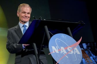 Nasa-Chef Bill Nelson stellt einen Bericht von unabhängigen Experten zu Ufo-Sichtungen vor.