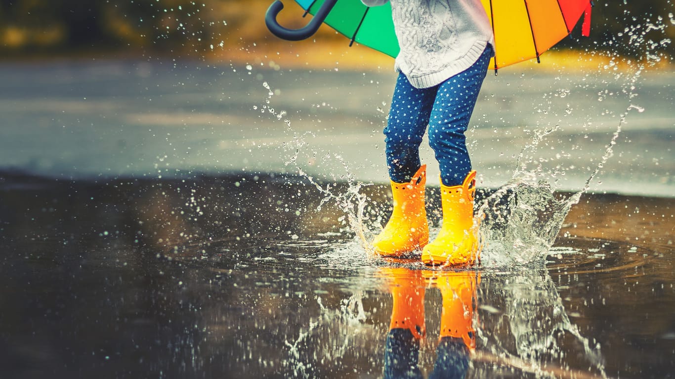 Gummistiefel: Die Schuhe sollen Kinder vor nassen Füßen schützen.