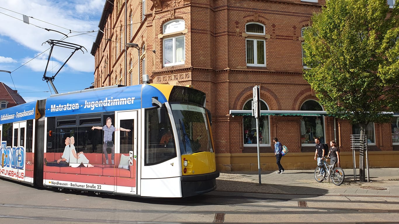 Nordhäuser Altstadt: Hier fährt alle 15 Minuten die Tram ab.