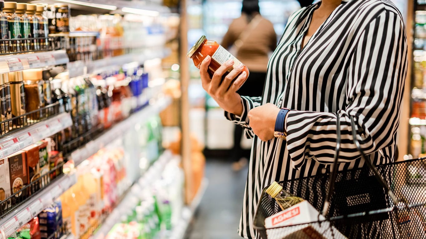 Einkauf im Supermarkt: Was ist wirklich drin? Bei einigen Lebensmitteln sinkt die Qualität.