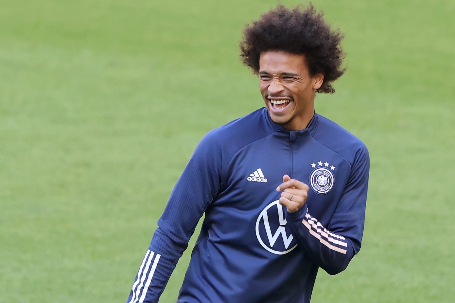 Leroy Sané: Der Offensivkünstler der deutschen Nationalelf ist Familienvater.