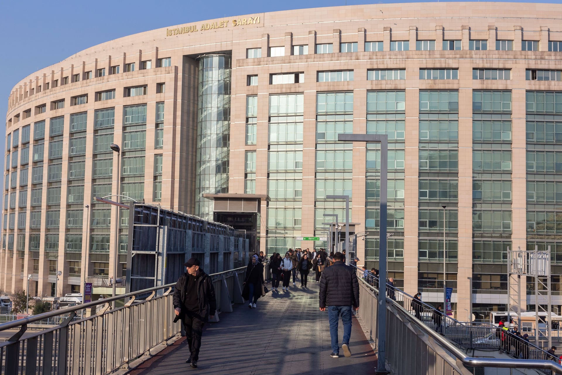 Das Caglayan-Gerichtsgebäude in Istanbul (Symbolbild): Ein türkischer Kryptohändler ist zu einer extrem hohen Haftstrafe verurteilt worden.