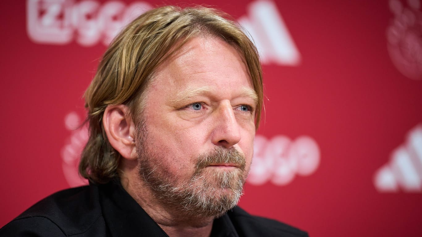 Sven Mislintat ist nicht länger für Ajax Amsterdam tätig.