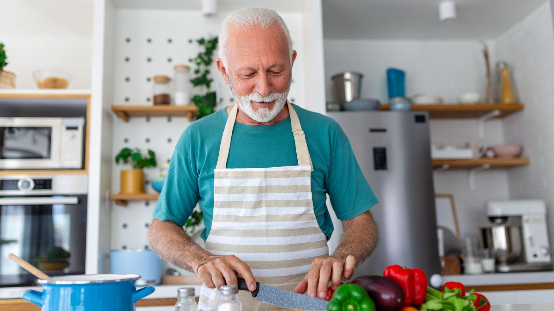 In jedem Alter ist eine ausgewogene und nährstoffreiche Ernährung essenziell.