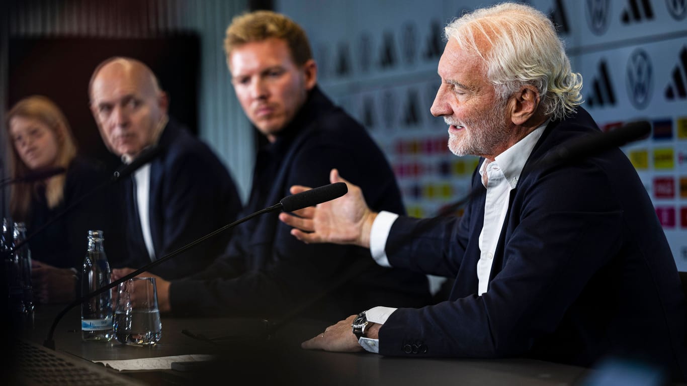 Rudi Völler: Der DFB-Sportdirektor hat mit Julian Nagelsmann einen Nachfolger für den entlassenen Hansi Flick gefunden.