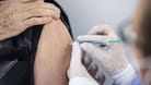 Neue Grippesaison: Experten mahnen zu zeitnahen Impfungen von Risikogruppen.