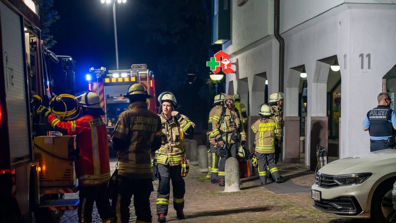 Feuer in einem früheren Friseursalon in Reichenbach - der Laden war Anfang des Jahres bereits ein Tatort.