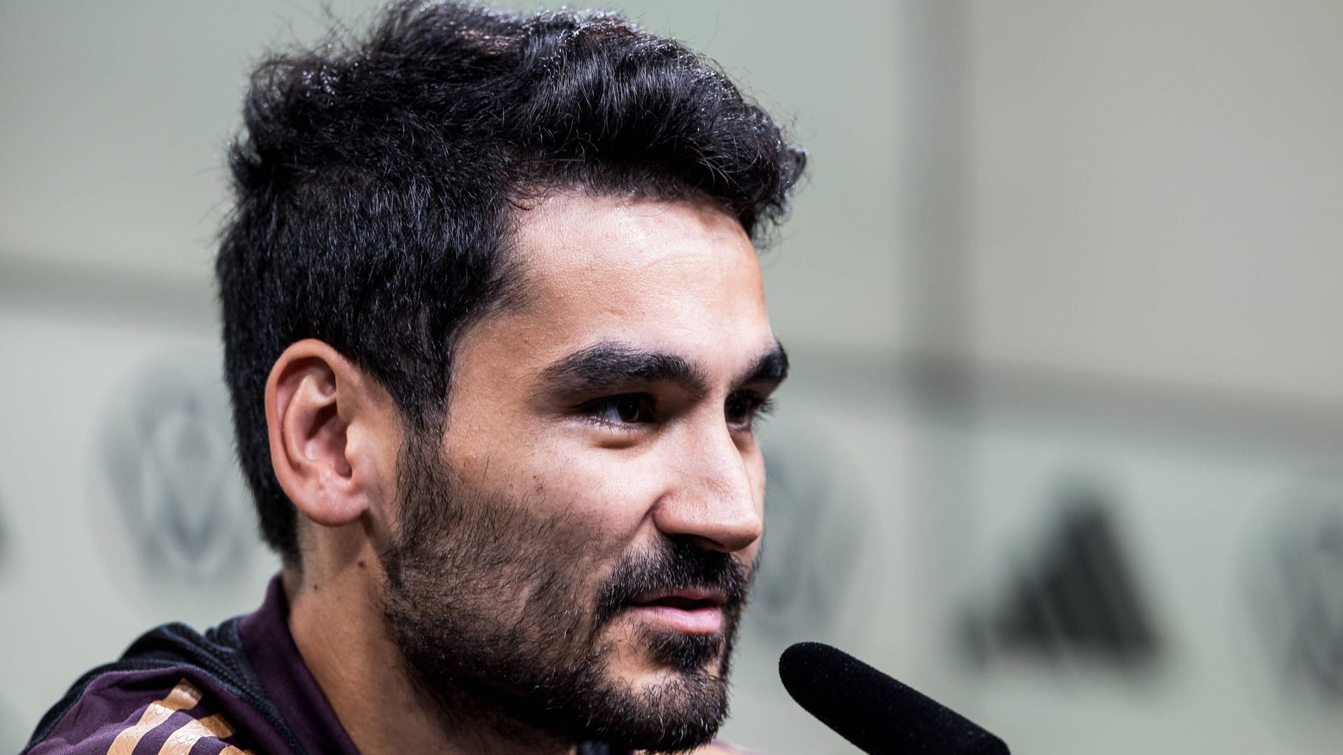 Auf der Pressekonferenz vor der Frankreich-Partie sprach DFB-Kapitän İlkay Gündoğan auch über Hansi Flick.