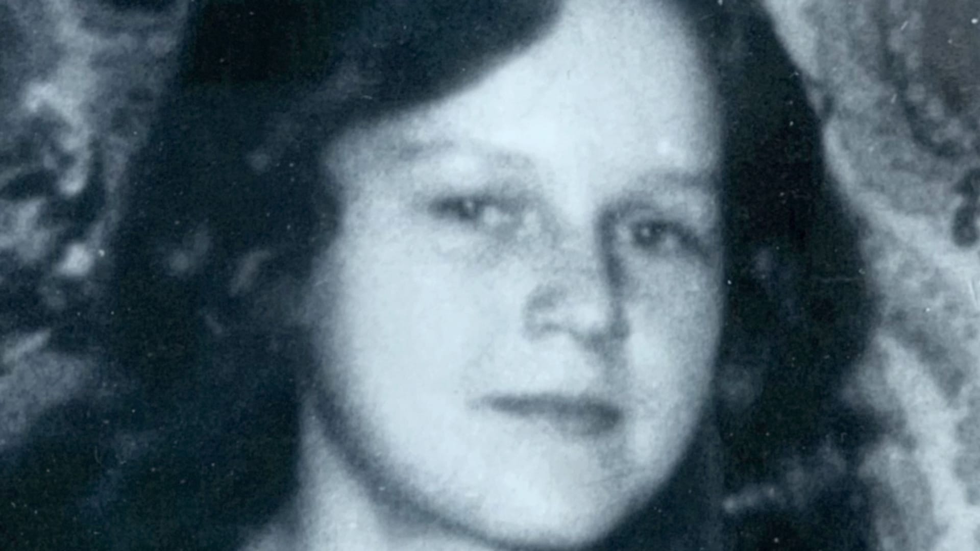Mutmaßliches Mordopfer Christa Mirhes: Ihr gewaltsamer Tod von 1978 bis heute ungeklärt. Mutmaßliches Mordopfer Christa Mirhes: Ihr gewaltsamer Tod von 1978 bis heute ungeklärt.