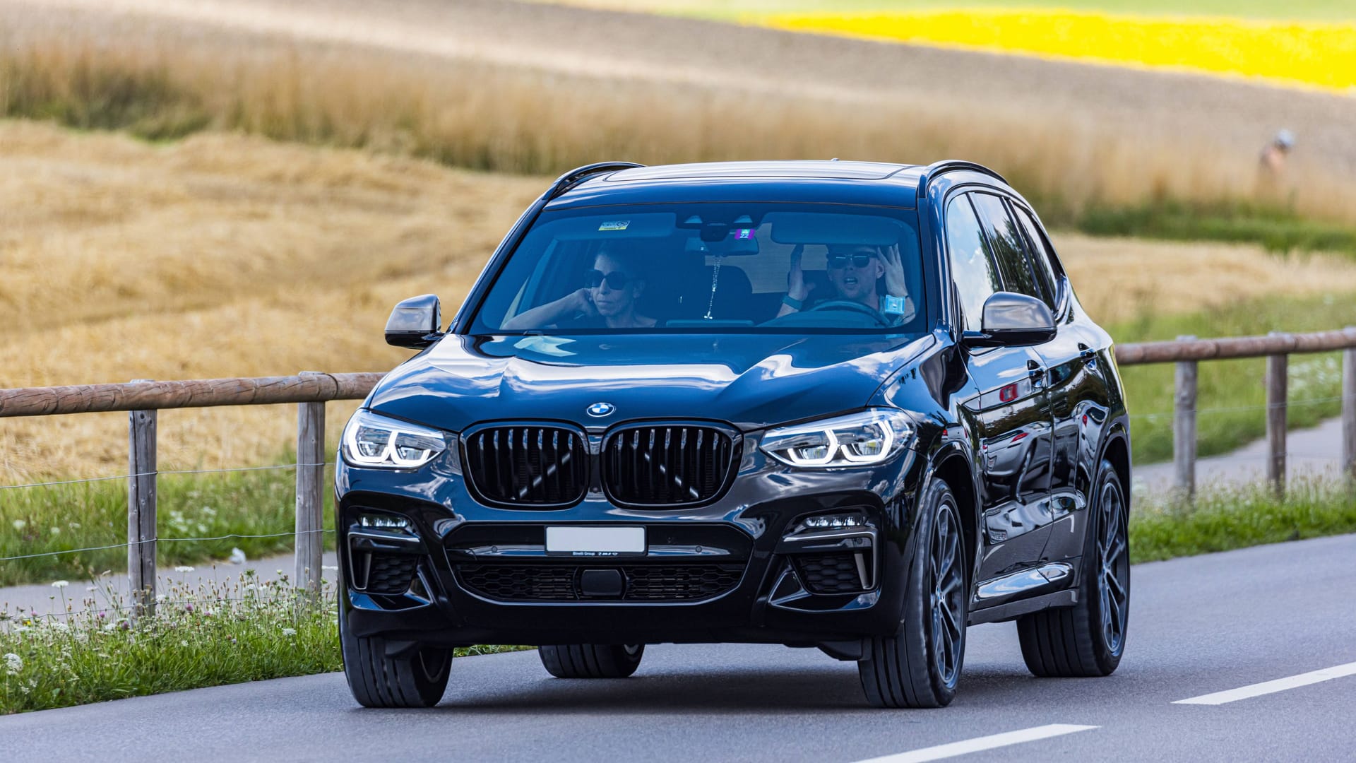 Ein schwarzer BMW X3: Die aktuellen Modelle haben sich einem großen Check unterzogen.