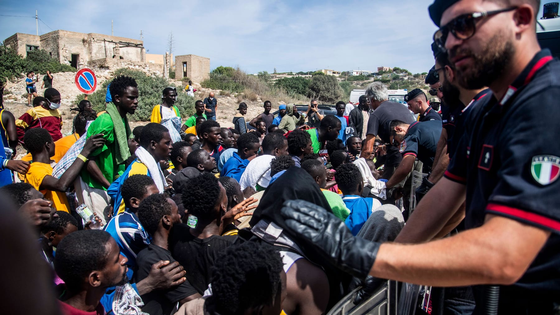 L’avvertimento di Gauck sulla politica migratoria: cosa intende l’ex presidente federale