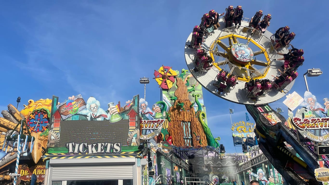 Das "Science Gravity" ist das neuste Fahrgeschäfte auf der Wiesn 2023.