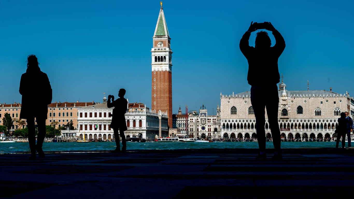 Massentourismus: Venedig gilt als eines der beliebtesten Reiseziele weltweit – die Stadt ist damit überfordert.