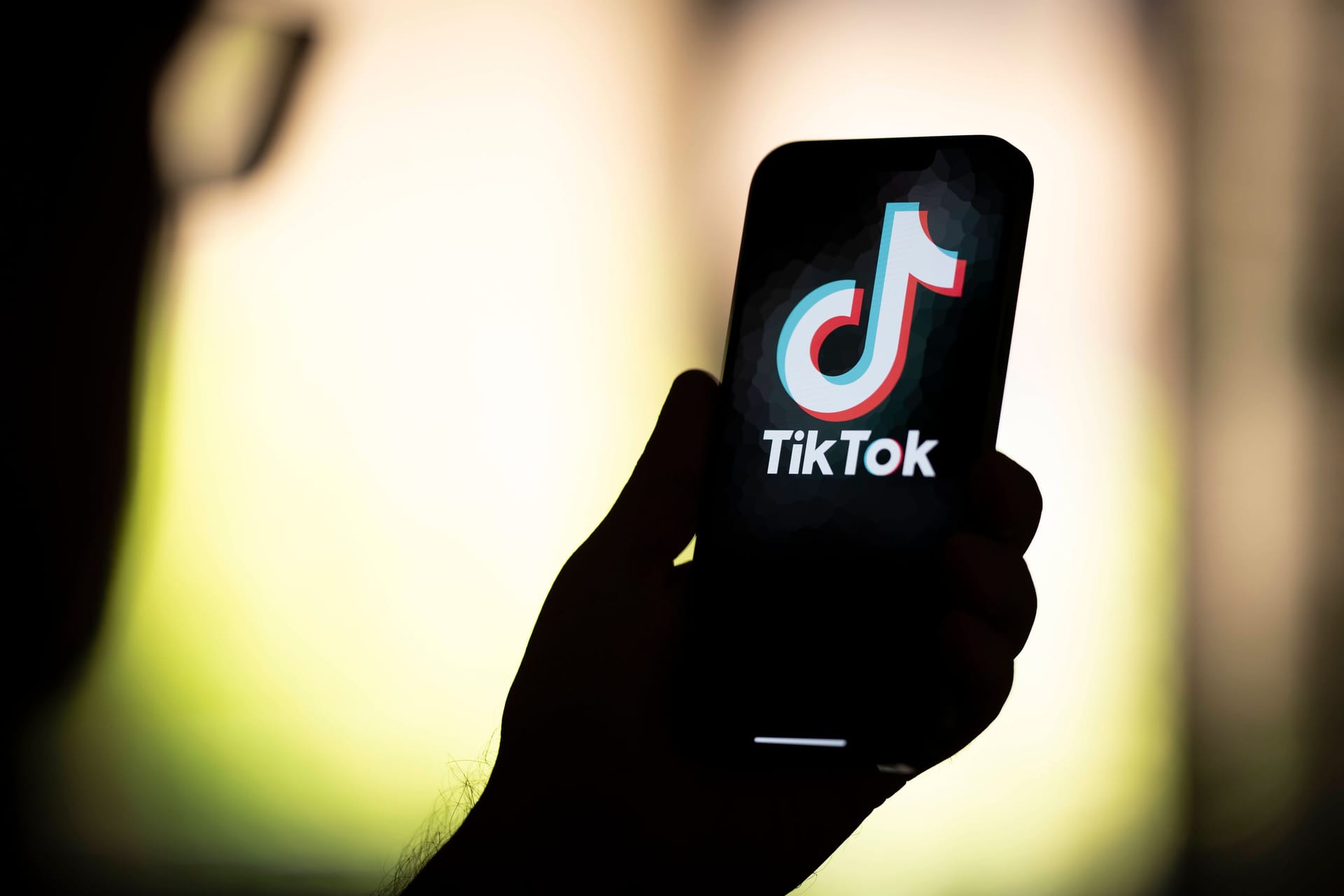 Gefährlicher Trend: Immer wieder kommt es durch Mutproben auf sozialen Netzwerken wie TikTok zu Todesfällen.