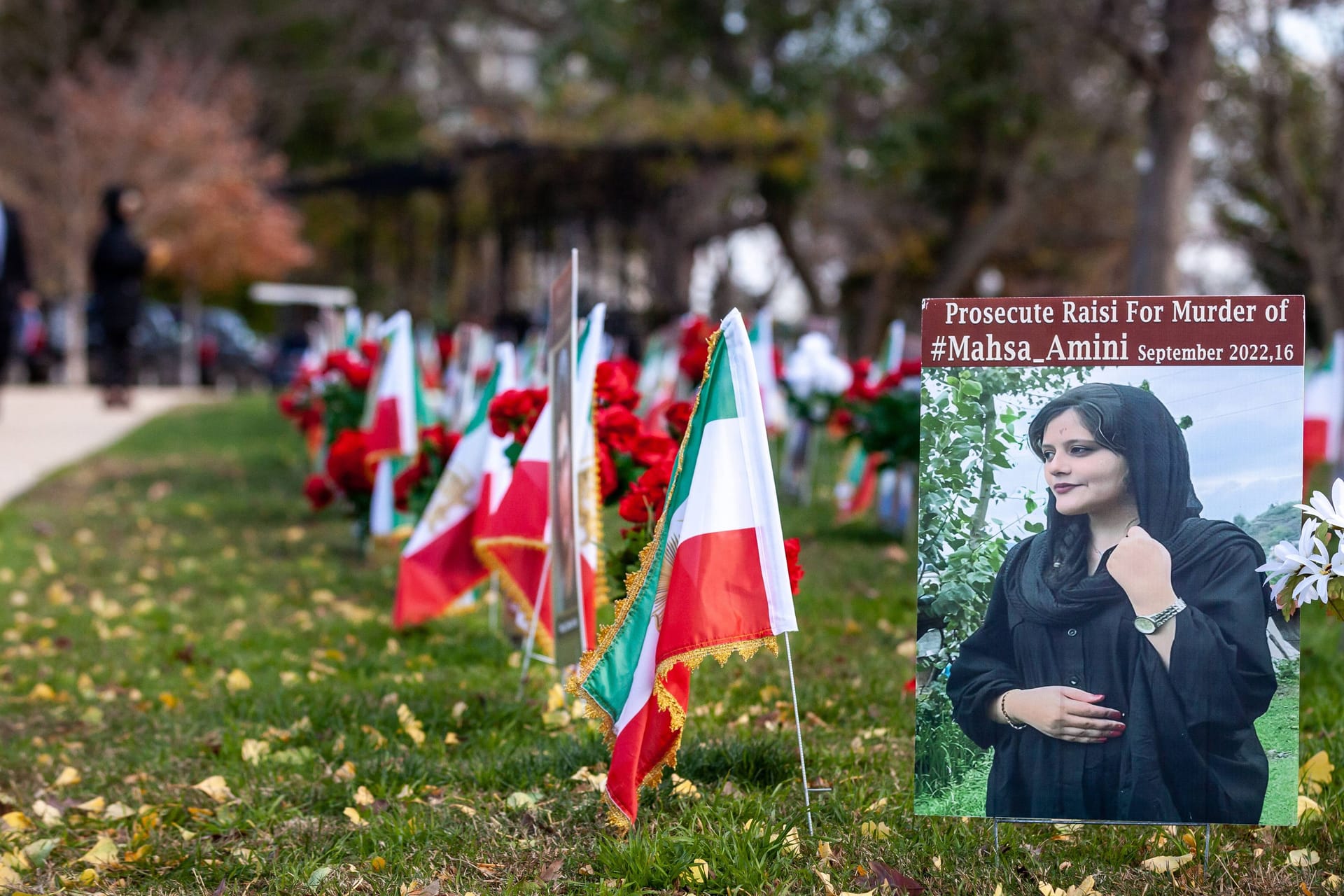 Gedenkveranstaltung für Jina Mahsa Amini in Washington (Archivbild): Ihr Tod hatte für eine Welle der Empörung und des Protests gesorgt.