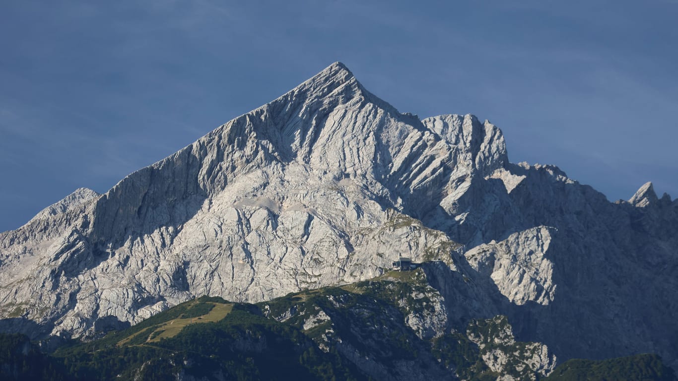 Die Alpspitze in Bayern (Archivfoto): Eine tagelange Suchaktion nach einem vermissten Wanderer ist geglückt.