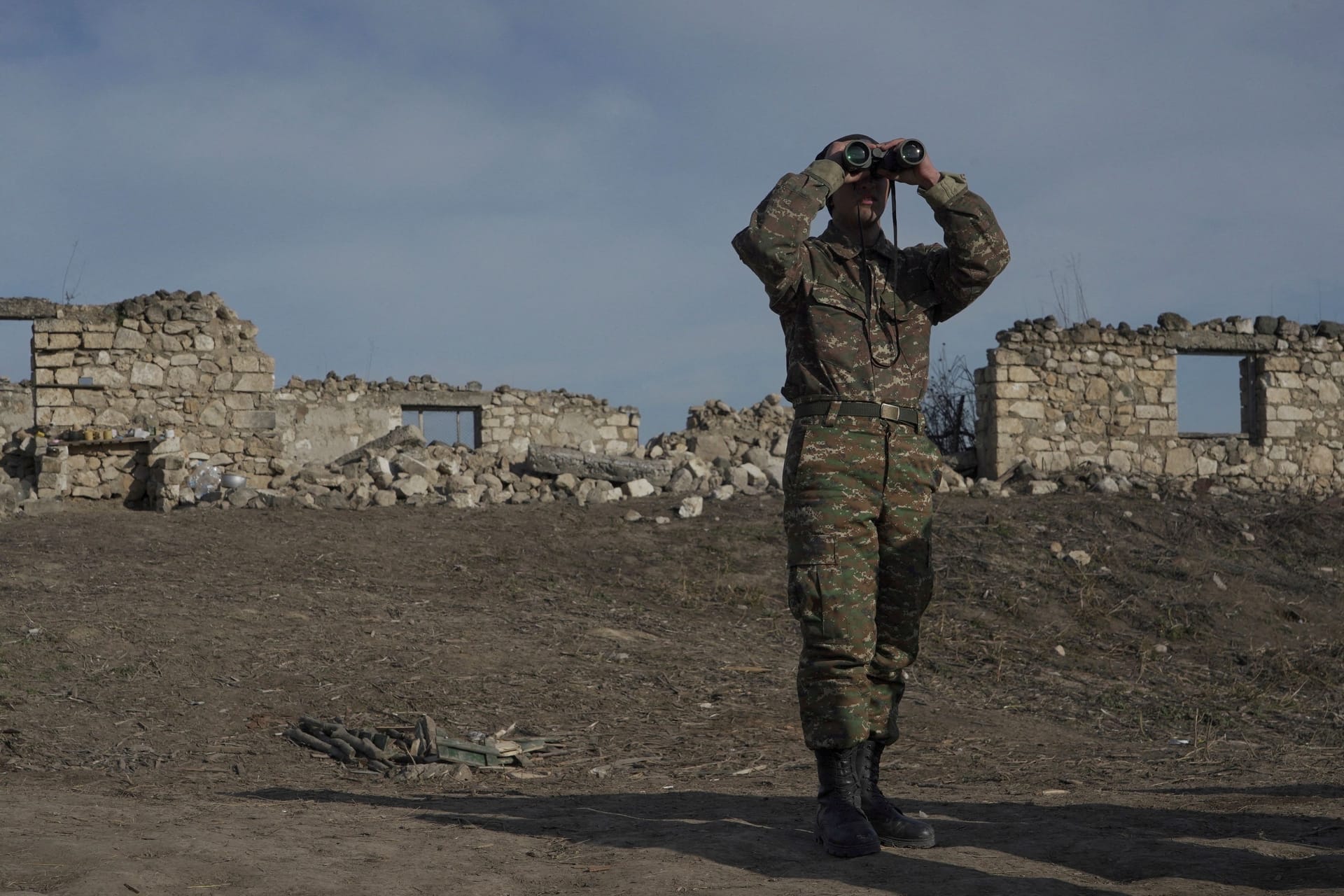 Soldat in der Region Bergkarabach (Symbolbild): Die Region hat einen neuen Präsidenten gewählt.