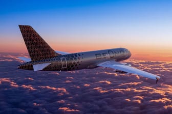 Beond-Maschine über den Wolken: Ein Flug von München nach Malé soll ab etwa 2.000 Dollar kosten.