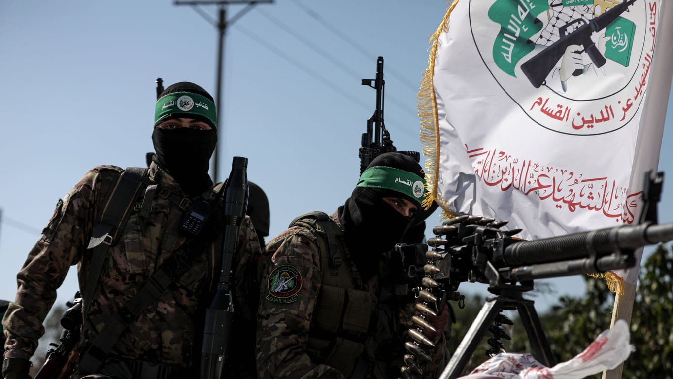 Hamas bei der Selbstinszenierung (Archivbild): Die Terrororganisation legt viel Wert auf ihre Außenwahrnehmung und produziert dazu unzählige Propagandavideos.