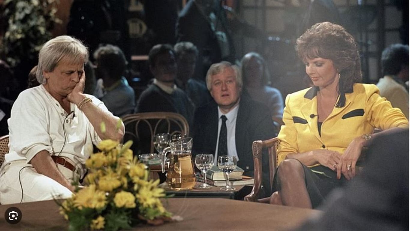 NDR-Talkshow 1985: Klaus Kinski baggert Moderatorin Alida Gundlach an.