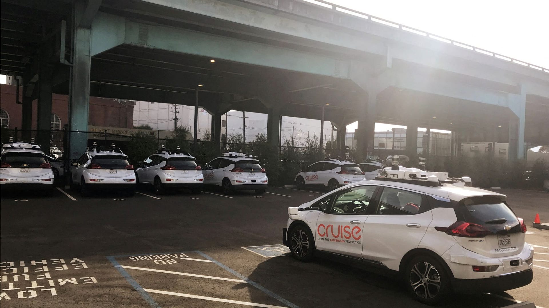 Ein selbstfahrendes Taxis der Firma Cruise (Archivbild): Das Unternehmen hat jetzt die Fahren eingestellt. Ein selbstfahrendes Taxis der Firma Cruise (Archivbild): Das Unternehmen hat jetzt die Fahren eingestellt.