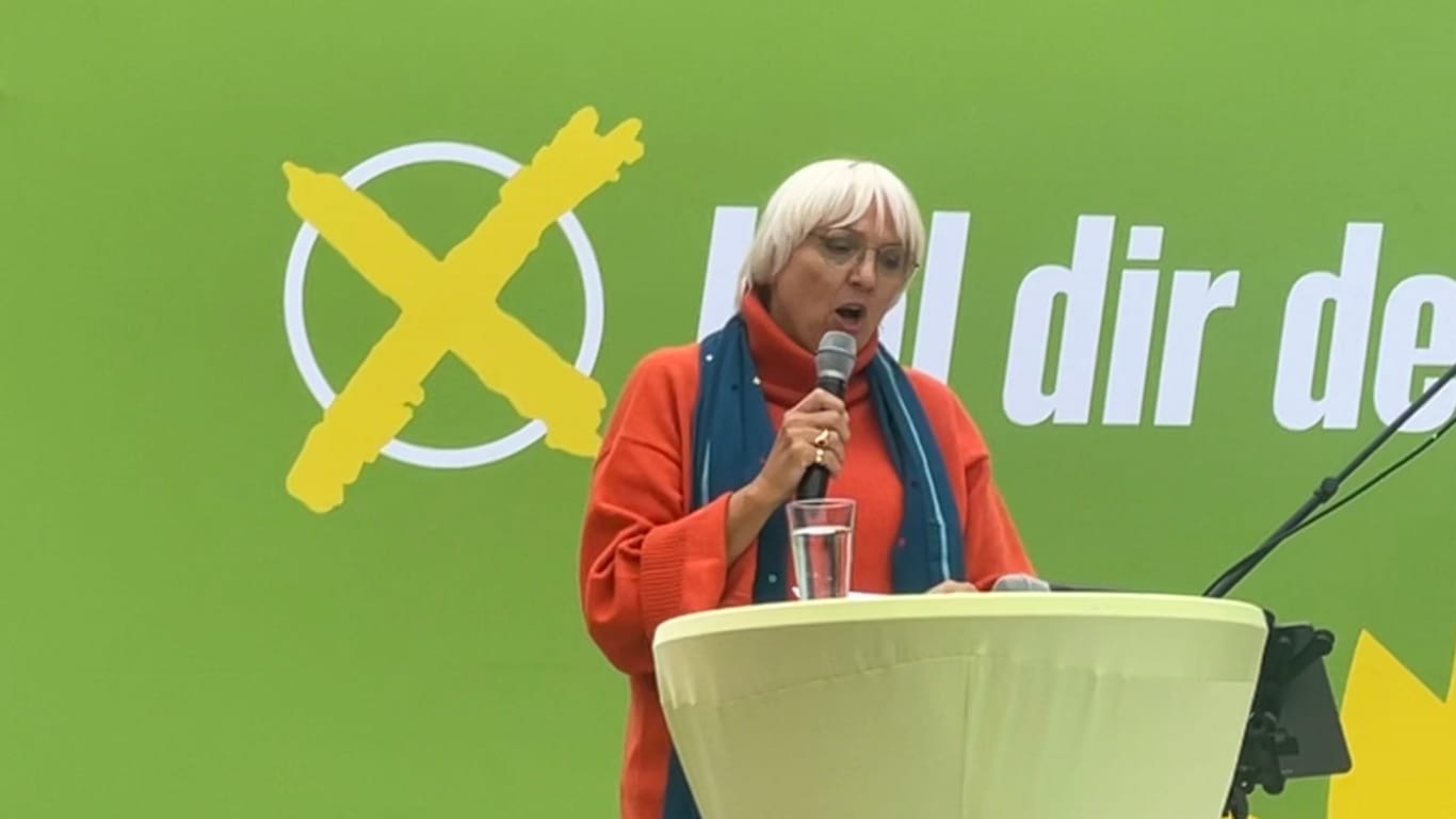 Besuch aus Berlin: Claudia Roth unterstützt die Grünen vor Ort.