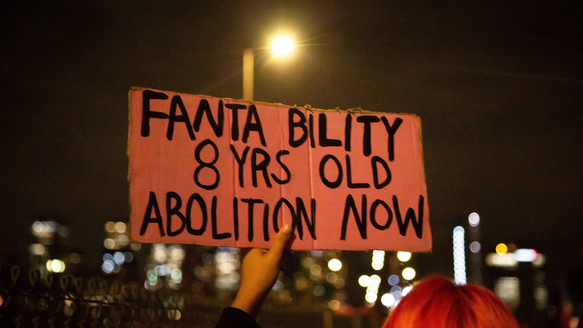 Proteste gegen Polizeigewalt nach dem Tod der achtjährigen Fanta Bility.