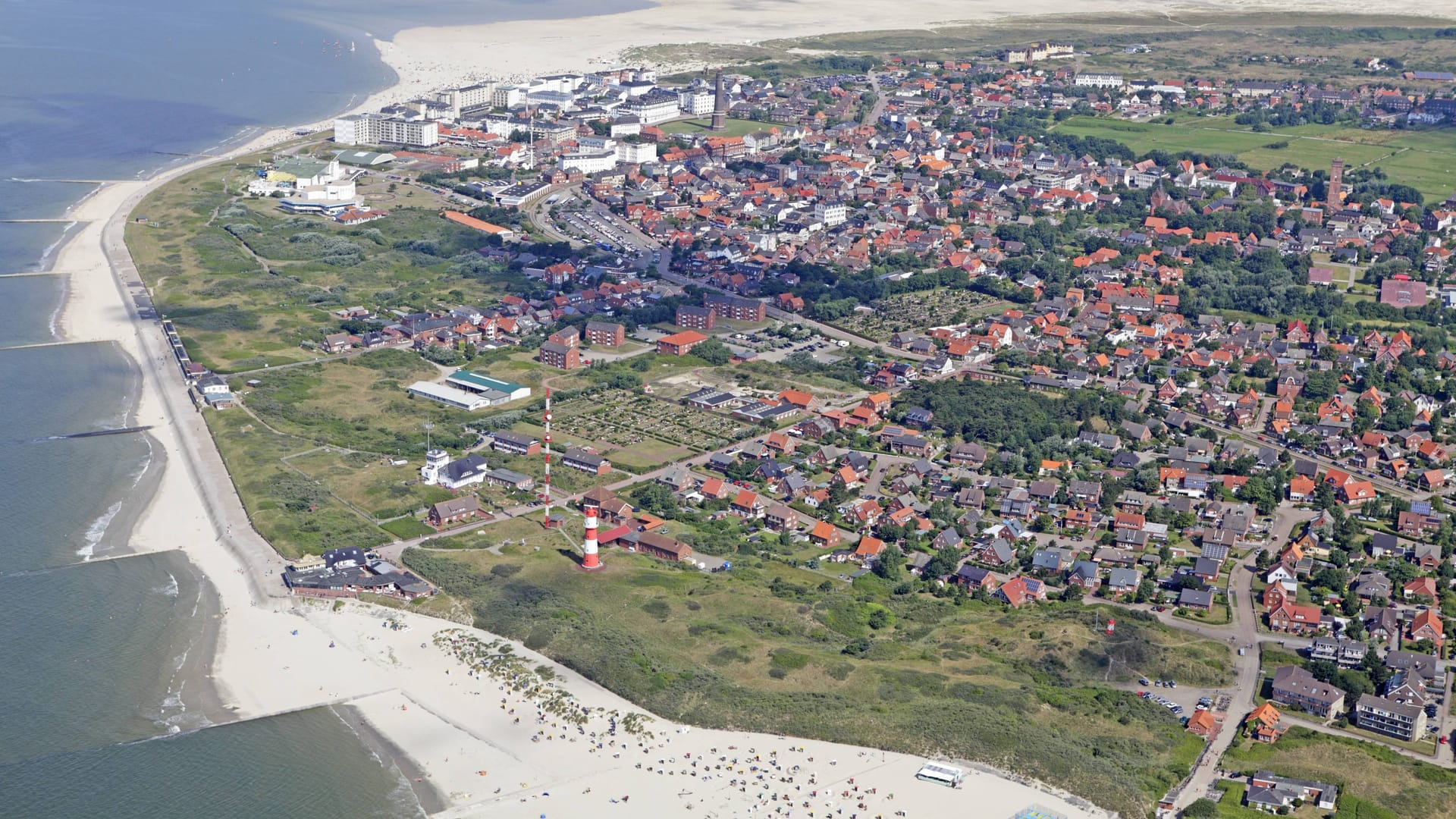 Luftaufnahme von Borkum (Archivfoto): Die Genehmigung ist bis Oktober 2025 befristet.