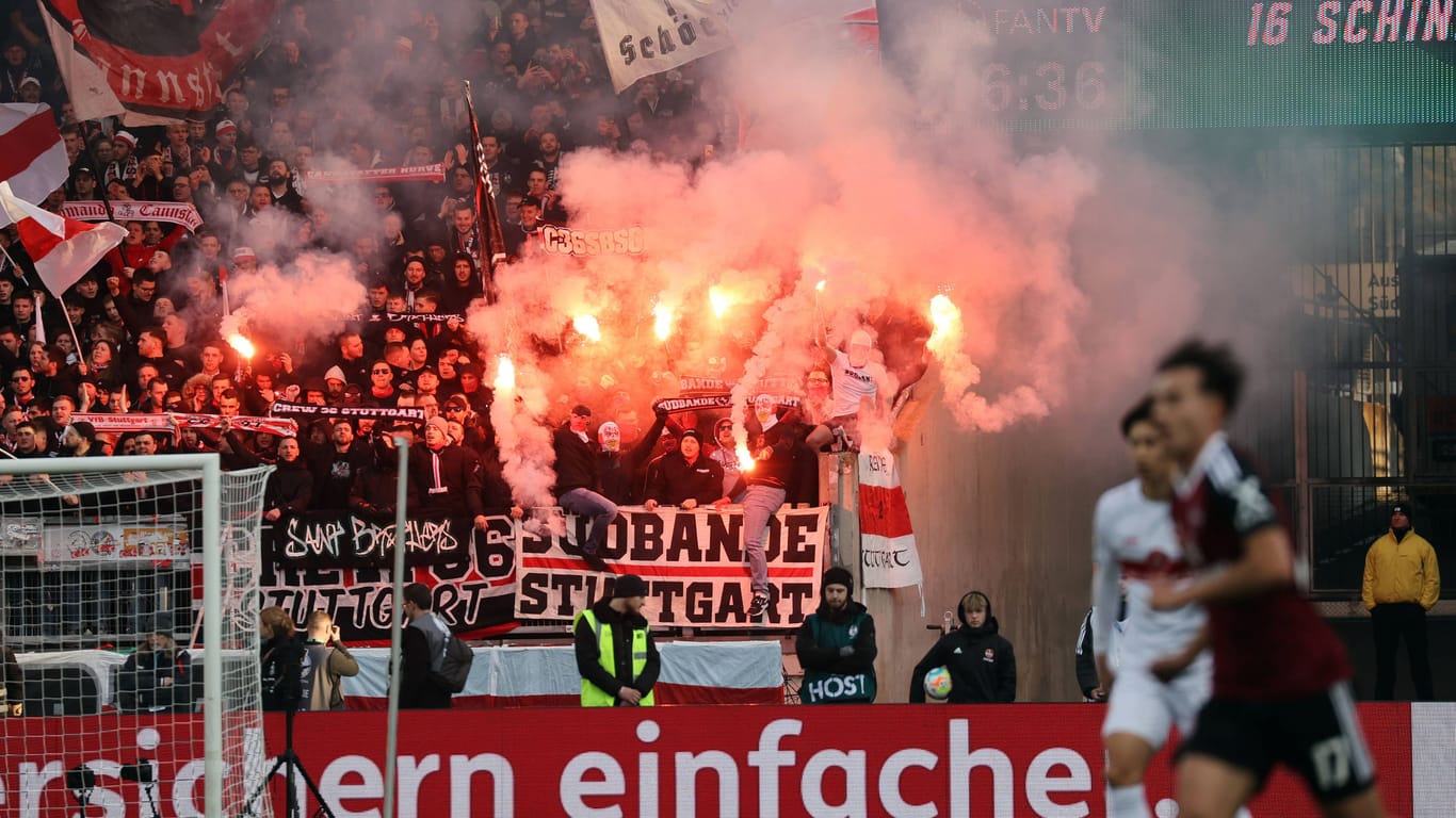 Die Stimmung bei dem Spiel zwischen Nürnberg und Stuttgart war aufgeladen.
